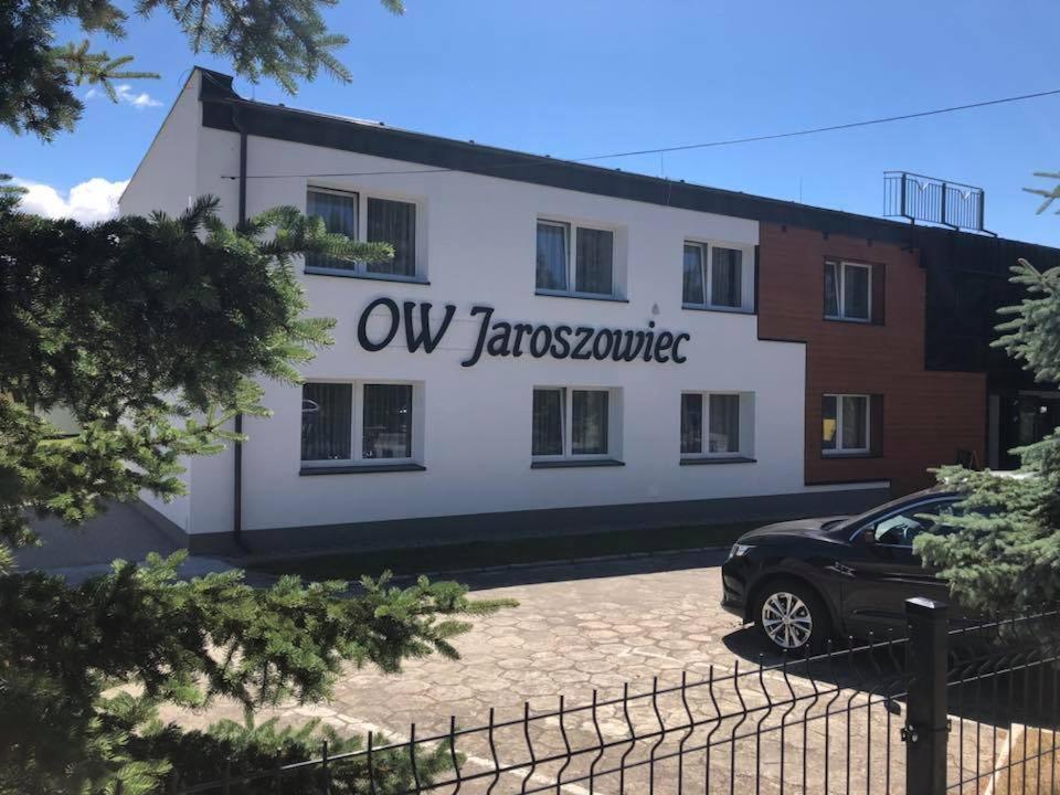 Ow Jaroszowiec Hotel Łazy Exterior foto